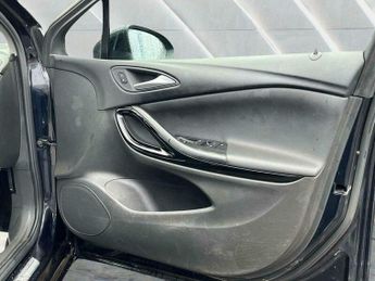 Vauxhall Astra 1.4i Turbo Elite Nav Sports Tourer Auto Euro 6 (s/s) 5dr