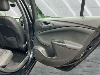 Vauxhall Astra 1.4i Turbo Elite Nav Sports Tourer Auto Euro 6 (s/s) 5dr