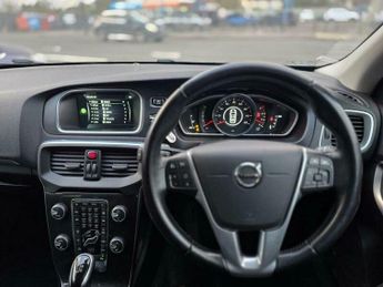 Volvo V40 2.0 D3 Momentum Auto Euro 6 (s/s) 5dr