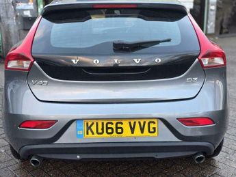 Volvo V40 2.0 D3 Momentum Auto Euro 6 (s/s) 5dr