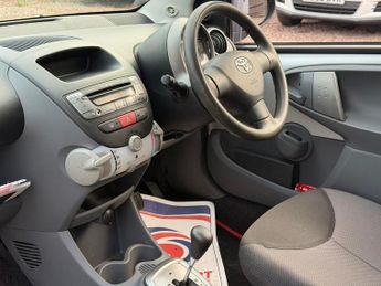 Toyota AYGO VVT-I +