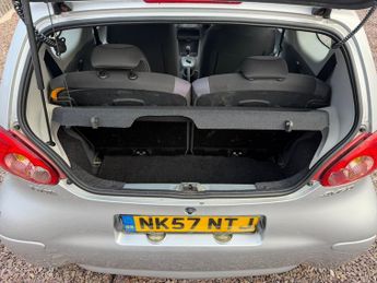Toyota AYGO VVT-I +