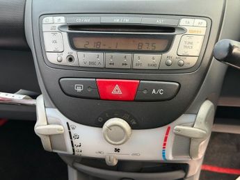 Toyota AYGO VVT-I +