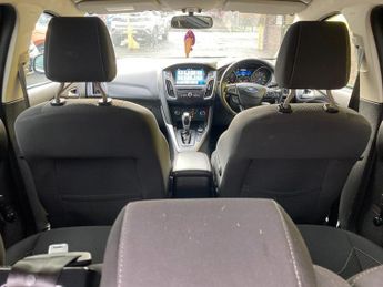 Ford Focus 1.0T EcoBoost Zetec Edition Hatchback 5dr Petrol Auto Euro 6 (s/