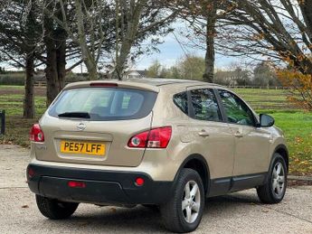 Nissan Qashqai 2.0 Acenta CVT 5dr