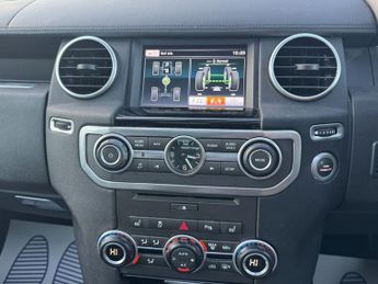 Land Rover Discovery 3.0 SD V6 Landmark SUV 5dr Diesel Auto 4WD Euro 6 (s/s) (256 bhp