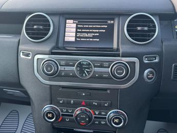 Land Rover Discovery 3.0 SD V6 Landmark SUV 5dr Diesel Auto 4WD Euro 6 (s/s) (256 bhp