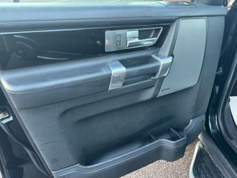 Land Rover Discovery 3.0 SD V6 Landmark SUV 5dr Diesel Auto 4WD Euro 6 (s/s) (256 bhp