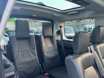 Land Rover Discovery 3.0 SD V6 Landmark SUV 5dr Diesel Auto 4WD Euro 6 (s/s) (256 bhp