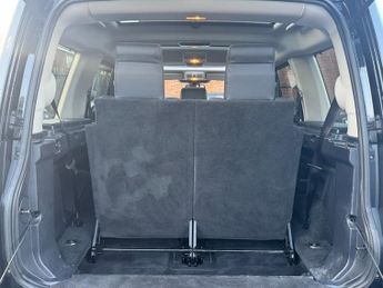 Land Rover Discovery 3.0 SD V6 Landmark SUV 5dr Diesel Auto 4WD Euro 6 (s/s) (256 bhp