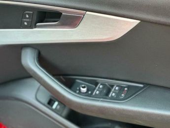 Audi A4 Avant 2.0 TDI S line S Tronic quattro Euro 6 (s/s) 5dr