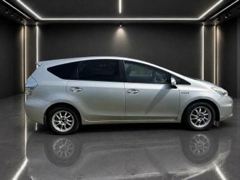 Toyota Prius PLUS