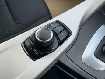 BMW 3 SERIES 2.0 318d SE Saloon 4dr Diesel Auto Euro 5 (s/s) (143 ps)