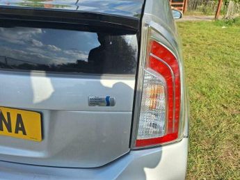 Toyota Prius 1.8 VVT-h T3 Hatchback 5dr Petrol Hybrid CVT Euro 5 (s/s) (136 p
