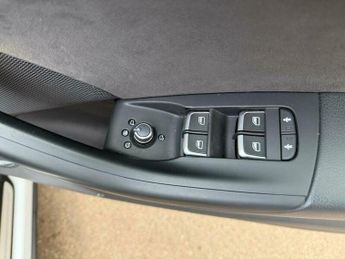 Audi Q3 1.4 TFSI CoD Black Edition S Tronic Euro 6 (s/s) 5dr