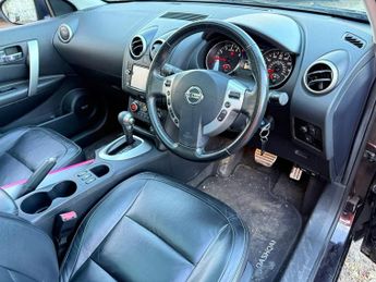 Nissan Qashqai 1.6 Tekna SUV 5dr Petrol CVT 2WD Euro 5 (AVM) (117 ps)