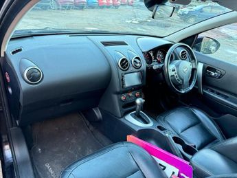 Nissan Qashqai 1.6 Tekna SUV 5dr Petrol CVT 2WD Euro 5 (AVM) (117 ps)