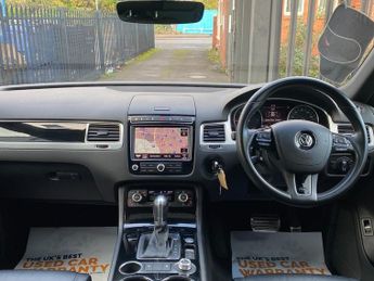 Volkswagen Touareg V6 R-LINE PLUS TDI BLUEMOTION TECHNOLOGY