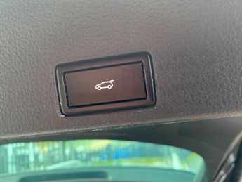 Volkswagen Touareg V6 R-LINE PLUS TDI BLUEMOTION TECHNOLOGY