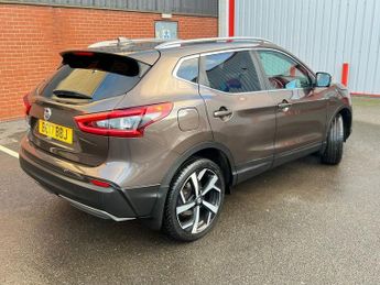 Nissan Qashqai 1.6 dCi Tekna+ SUV 5dr Diesel XTRON Euro 6 (s/s) (130 ps)