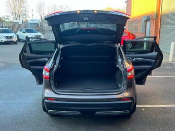 Nissan Qashqai 1.6 dCi Tekna+ SUV 5dr Diesel XTRON Euro 6 (s/s) (130 ps)