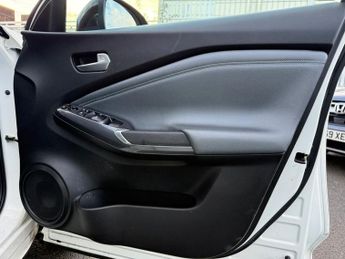 Nissan Juke 1.0 DIG-T Tekna SUV 5dr Petrol DCT Auto Euro 6 (s/s) (114 ps)