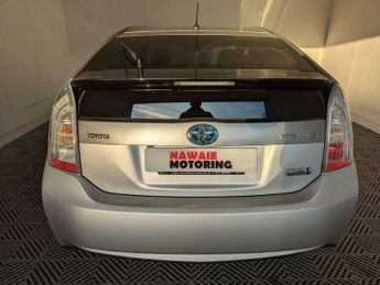 Toyota Prius 1.8 VVT-h CVT Euro 5 (s/s) 5dr