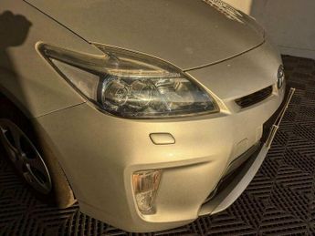 Toyota Prius 1.8 VVT-h CVT Euro 5 (s/s) 5dr