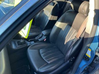 Jaguar X-Type 2.5 V6 (AWD) 4dr