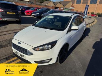 Ford Focus 1.6 Zetec Powershift Euro 6 5dr