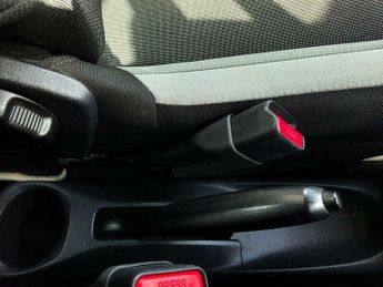 Toyota AYGO 1.0 VVT-i x-play x-shift Euro 6 5dr