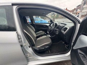 Toyota AYGO 1.0 VVT-i x-play x-shift Euro 6 5dr