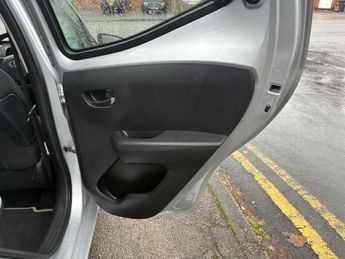 Toyota AYGO 1.0 VVT-i x-play x-shift Euro 6 5dr