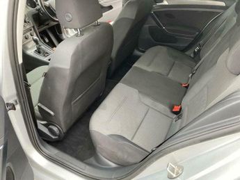 Volkswagen Golf 1.6 TDI BlueMotion Tech SE DSG Euro 5 (s/s) 5dr