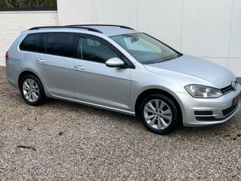 Volkswagen Golf 1.6 TDI BlueMotion Tech SE DSG Euro 5 (s/s) 5dr