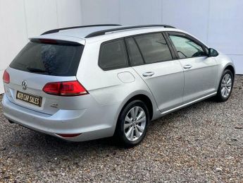 Volkswagen Golf 1.6 TDI BlueMotion Tech SE DSG Euro 5 (s/s) 5dr