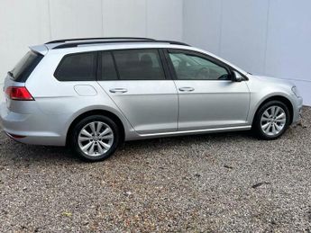 Volkswagen Golf 1.6 TDI BlueMotion Tech SE DSG Euro 5 (s/s) 5dr