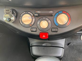 Nissan Micra 1.2 16v SE Hatchback 5dr Petrol Automatic (161 g/km, 79 bhp)