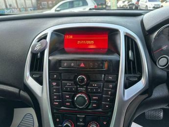 Vauxhall Astra GTC 1.4T SRi Auto Euro 5 3dr