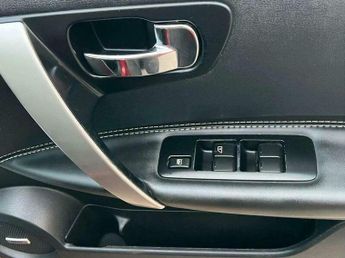 Nissan Qashqai+2 2.0 Tekna CVT 4WD Euro 5 5dr (AVM)