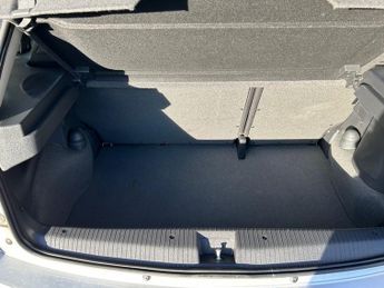 Vauxhall Corsa DESIGN 16V