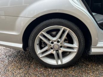 Mercedes GL Class C220 CDI BLUEEFFICIENCY AMG SPORT