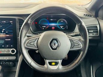 Renault Megane 1.6 E-TECH 9.8kWh RS Line Auto Euro 6 (s/s) 5dr