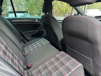 Volkswagen Golf GTi 2.0 TSI BlueMotion Tech GTI DSG Euro 6 (s/s) 5dr