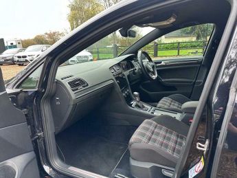 Volkswagen Golf GTi 2.0 TSI BlueMotion Tech GTI DSG Euro 6 (s/s) 5dr