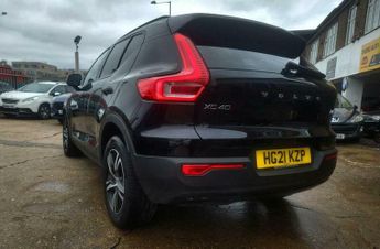Volvo XC40 2.0 B4 MHEV R-Design Auto Euro 6 (s/s) 5dr