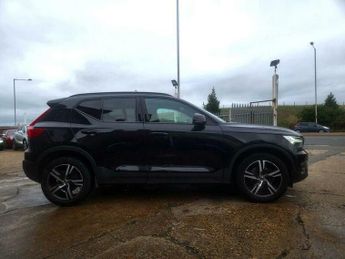 Volvo XC40 2.0 B4 MHEV R-Design Auto Euro 6 (s/s) 5dr