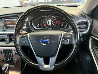 Volvo V40 1.6 D2 SE Nav Powershift Euro 5 (s/s) 5dr