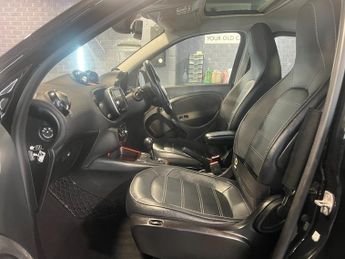 Smart ForFour 17.6kWh Exclusive Auto (22kW Charger)