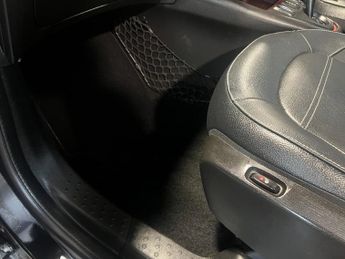 Smart ForFour 17.6kWh Exclusive Auto (22kW Charger)